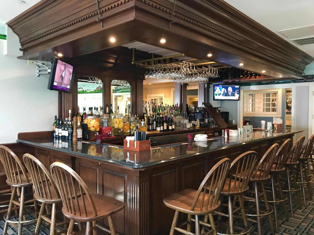 Greyfinch Chatham Inn מראה חיצוני תמונה