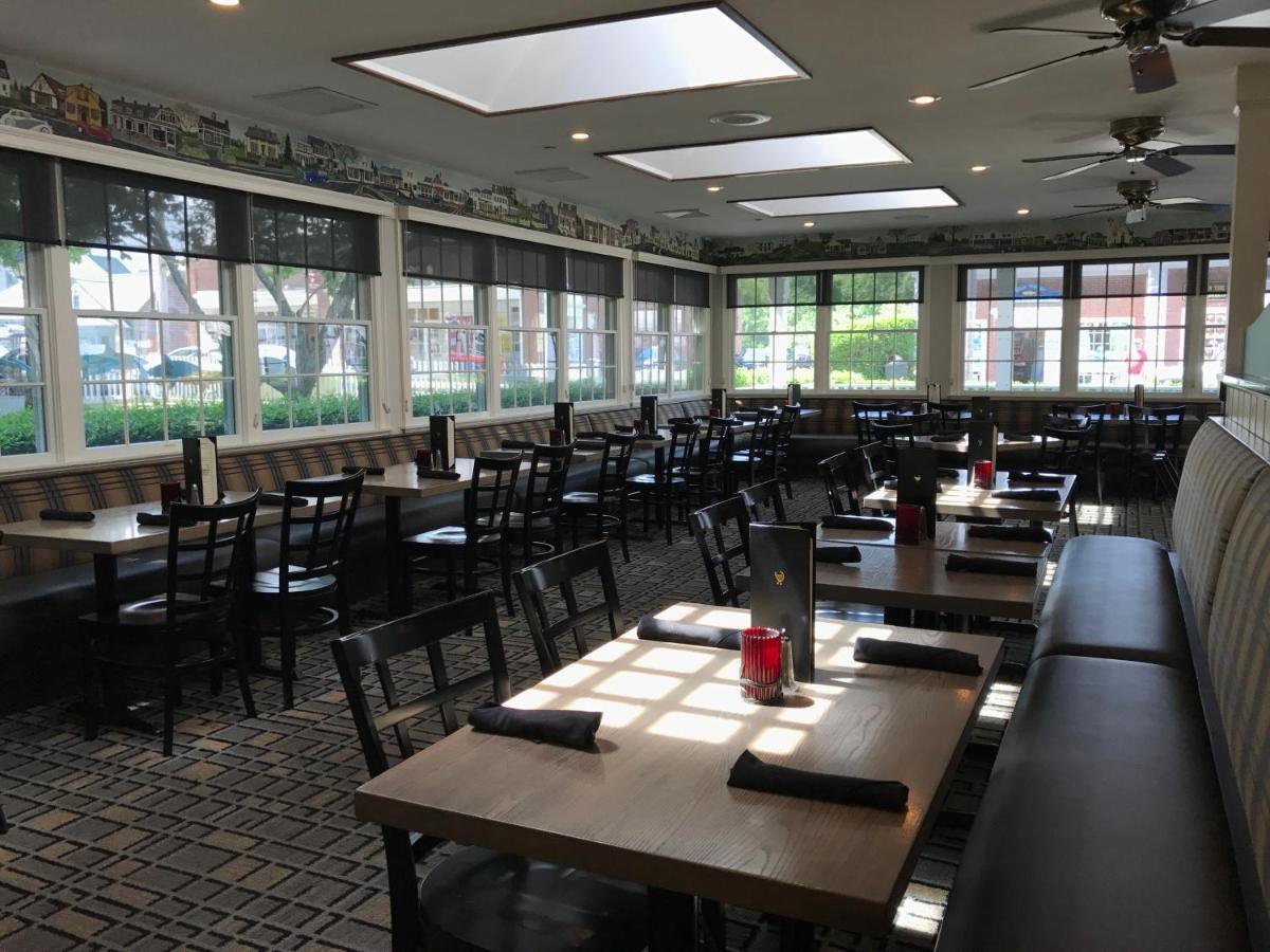 Greyfinch Chatham Inn מראה חיצוני תמונה